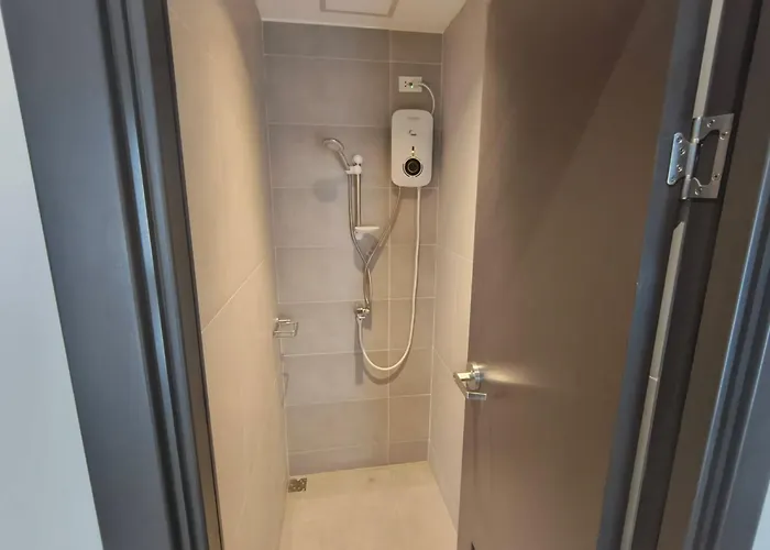 B&r Serene Aparthotel Mandaue City